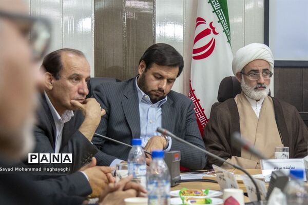 واعظی و علوی در جلسه شورای اداری شهرستان های لامرد و مهر