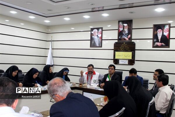 جلسه توجیهی مانور زلزله مدارس در بوشهر