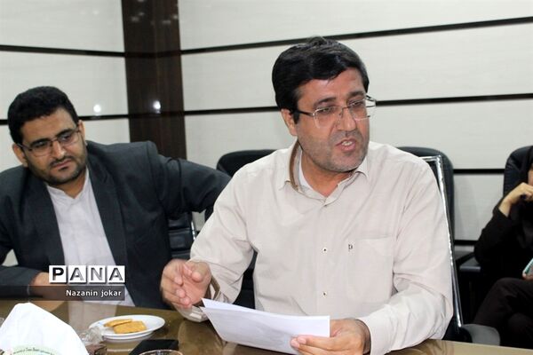 جلسه توجیهی مانور زلزله مدارس در بوشهر