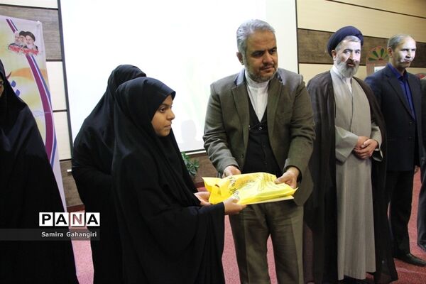 همایش دختران آفتاب درسالن قلم چی بیرجند