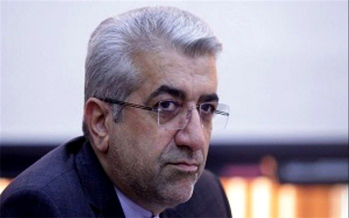 وزیر نیرو : افتتاح هفتگی ۲۲۷ طرح برق و آب تا پایان سال در کشور