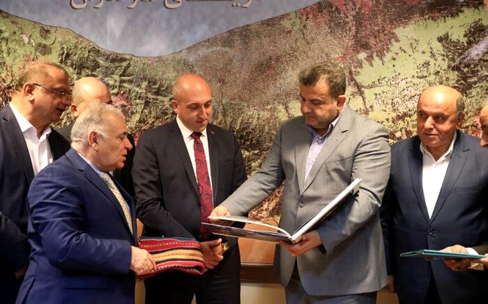 حسین‌زادگان: دیپلماسی اقتصادی و ورزشی زمینه‌ساز توسعه روابط مازندران و لری ارمنستان است