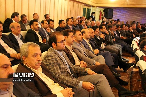 جلسه شورای اداری استان یزد و نشست خبری با حضور رئیس جمهوری