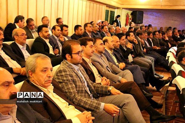 جلسه شورای اداری استان یزد و نشست خبری با حضور رئیس جمهوری