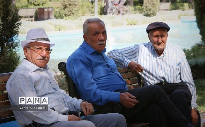 ایران با ورود به پنجره جمعیتی مسیر میانسالی را طی می‌کند