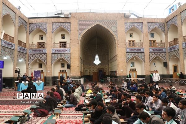 سومین دوره مسابقات هم خوانی قرآن کریم و مدیحه سرایی دانش آموزان پسر سراسر کشور درحرم مطهررضوی