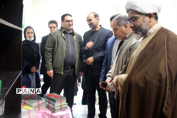 افتتاح کافه کتاب در دبیرستان دخترانه فرزانگان (دوره اول) شهرستان بجنورد