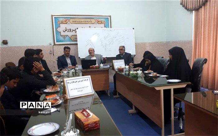 کارگاه آموزشی خبرنگاران پانا در اشکذربرگزار شد