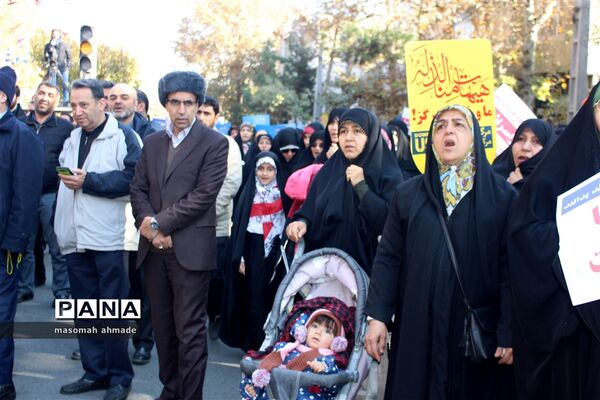 راهپیمایی مردمی در اقتدار و امنیت ملی در استان البرز
