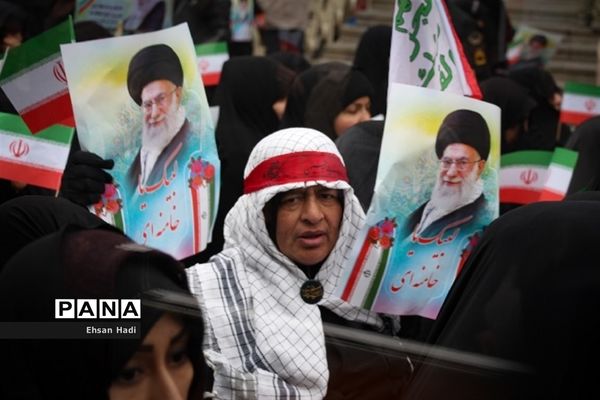 راهپیمایی مردم مشهد در محکومیت اقدامات اخیر آشوب طلبان