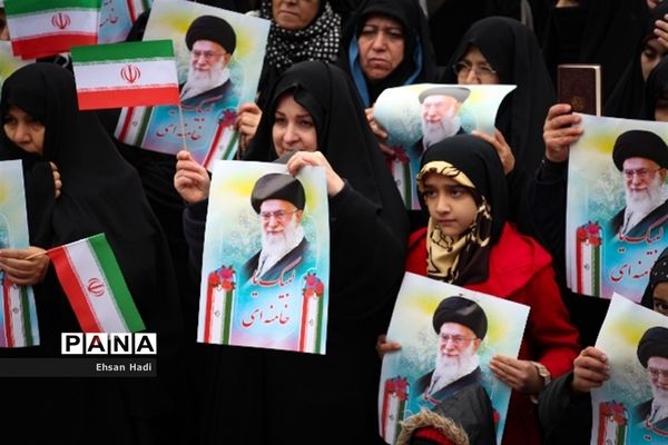 راهپیمایی مردم مشهد در محکومیت اقدامات اخیر آشوب طلبان