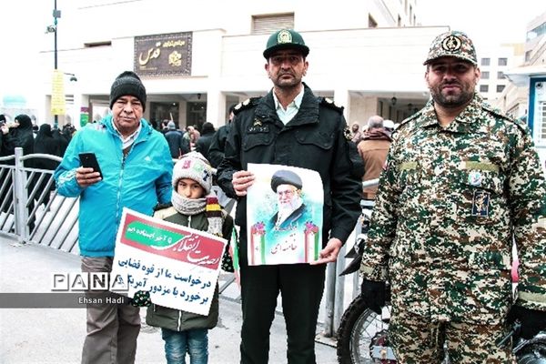 راهپیمایی مردم مشهد در محکومیت اقدامات اخیر آشوب طلبان