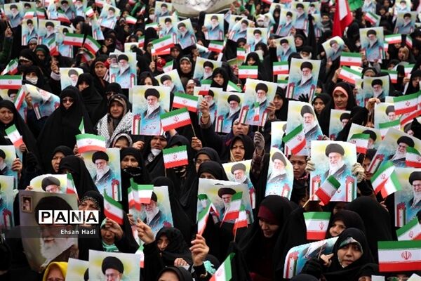 راهپیمایی مردم مشهد در محکومیت اقدامات اخیر آشوب طلبان