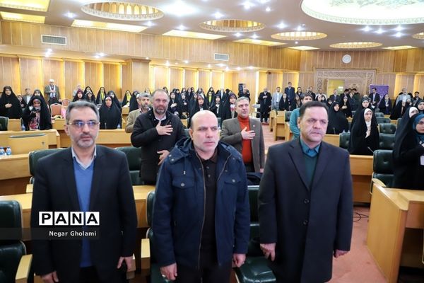 آیین اختتامیه سومین دوره مسابقات کشوری همخوانی قرآن کریم و مدیحه سرایی دانش‌آموزان دختر