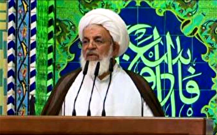 بسیجیان در مسیر حق ، پایدار و استوار بمانند و همیشه گوش به فرمان ولایت باشند.