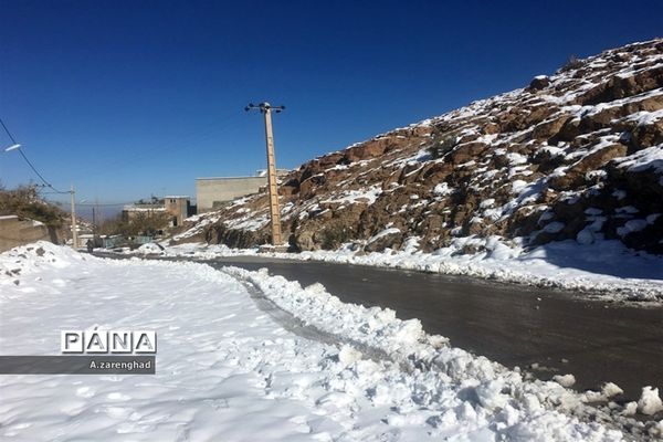 بارش برف  در روستای شرب العین