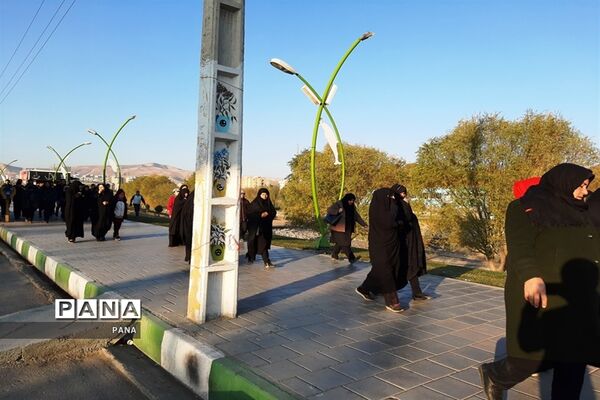 پیاده‌روی فرهنگیان بسیجی به‌مناسبت گرامیداشت هفته بسیج در ارومیه