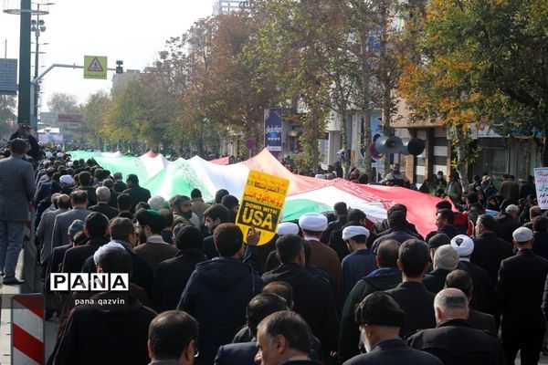 راهپیمایی مردم قزوین درحمایت از امنیت و اقتدار ایران اسلامی