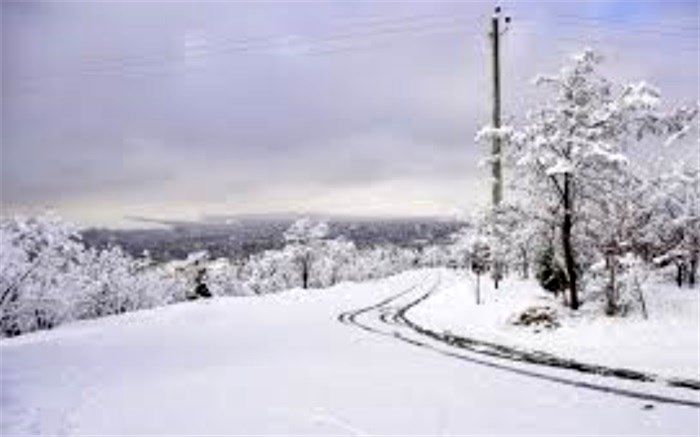 بارش اولین برف سنگین پائیزی در بخش خضرآباد