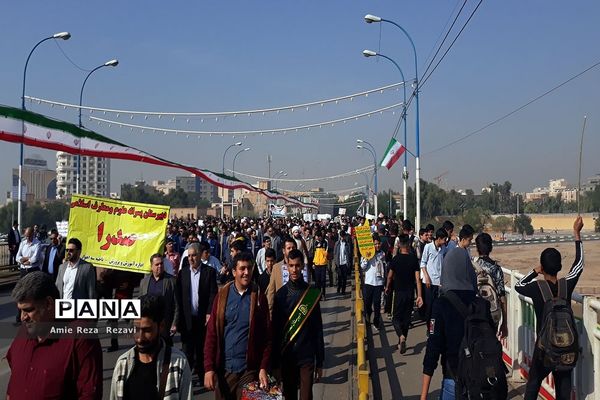 راهپیمایی مردم اهواز در حمایت از اقتدار و امنیت کشور