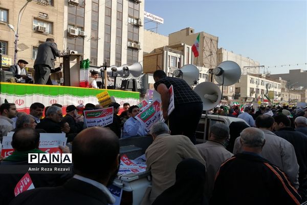 راهپیمایی مردم اهواز در حمایت از اقتدار و امنیت کشور