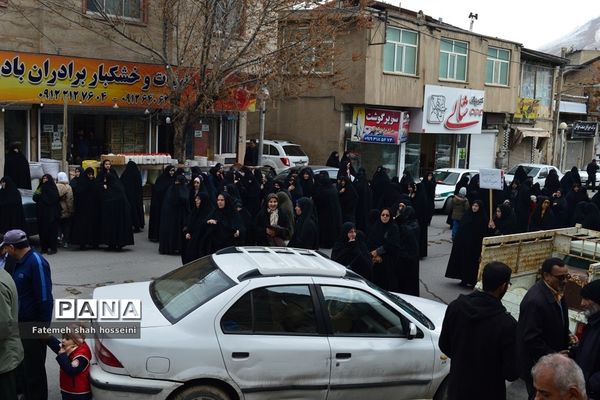 تجمع مردم فیروزکوه در لبیک به رهبری و دفاع از امنیت کشور