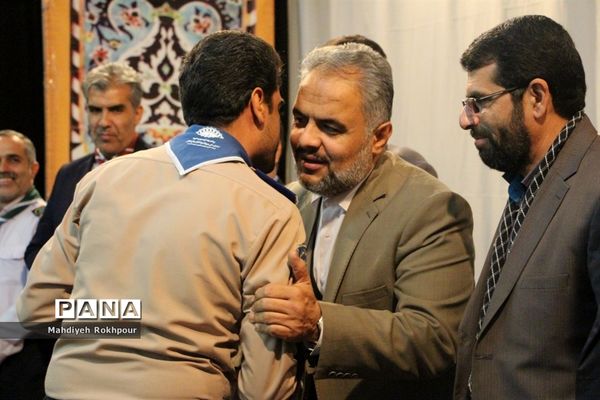 آئین افتتاح رسمی فعالیت‌های سازمان دانش‌آموزی درمدارس