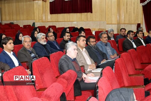 همایش مدیران دبستان‌های ناحیه یک یزد