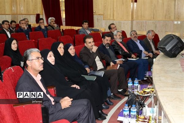 همایش مدیران دبستان‌های ناحیه یک یزد