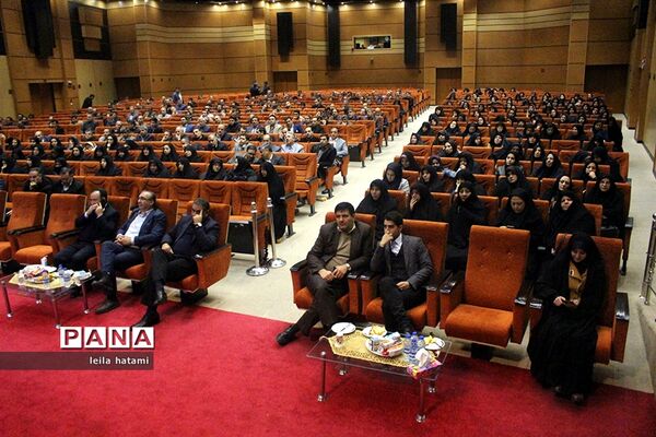 همایش معلمان آینده‌ساز و فرهنگیان مخترع و ایده‌پرداز