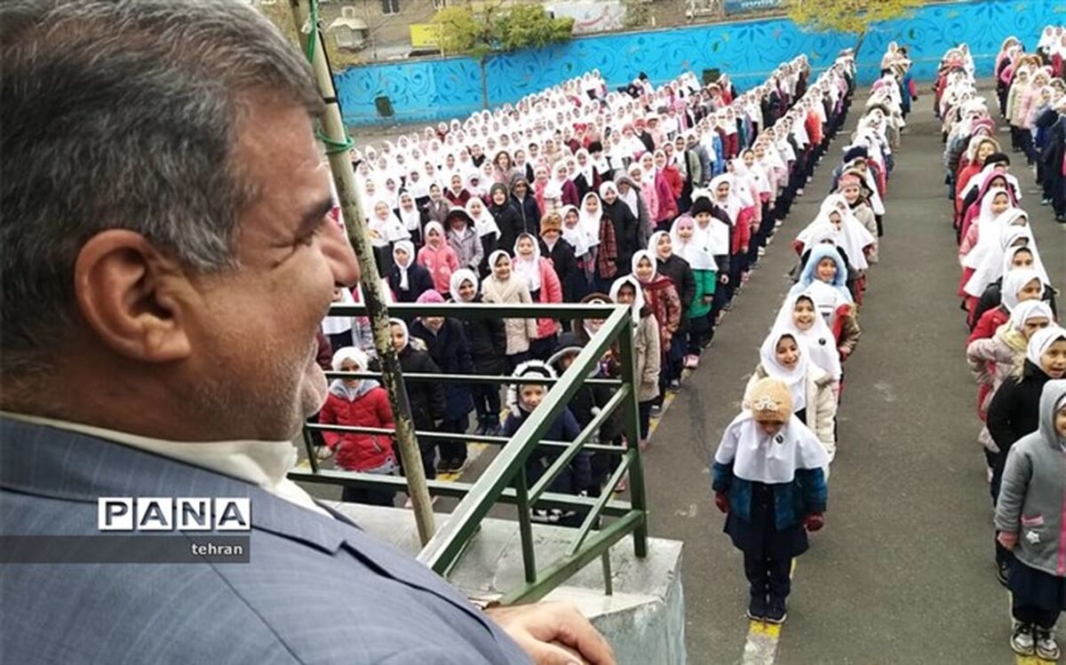بازدیده سرزده مدیرکل آموزش و پرورش شهر تهران از دبستان منصور نفر