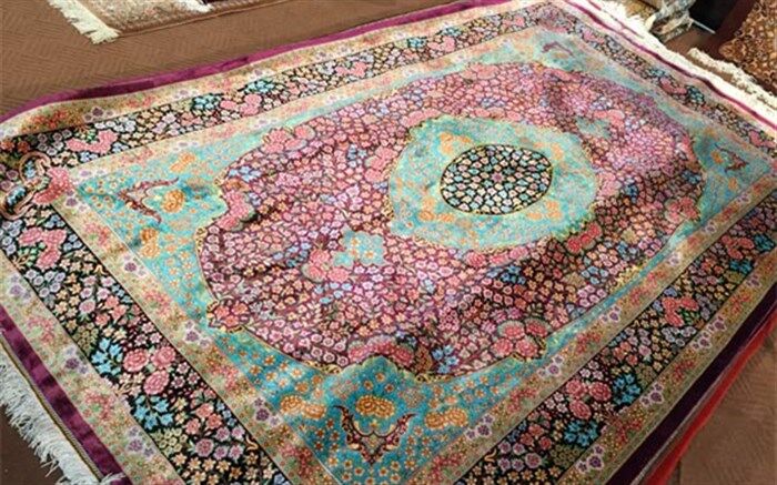 رئیس مرکز ملی فرش: فرش دستباف در درمان بیماری‌های روحی و روانی تاثیر دارد