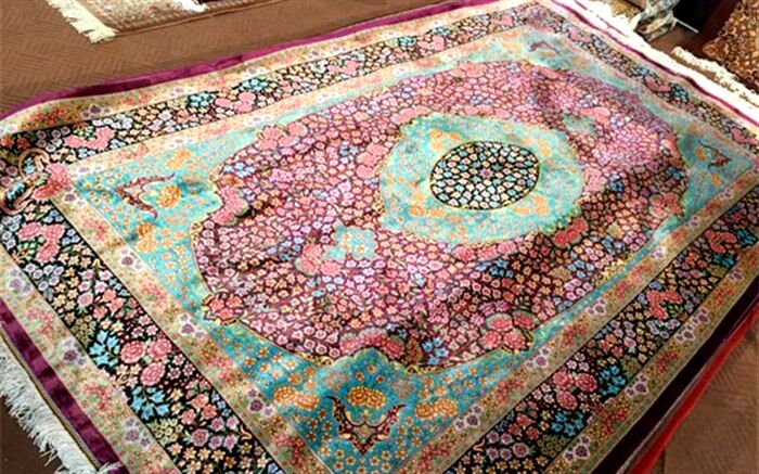 رئیس مرکز ملی فرش: فرش دستباف در درمان بیماری‌های روحی و روانی تاثیر دارد