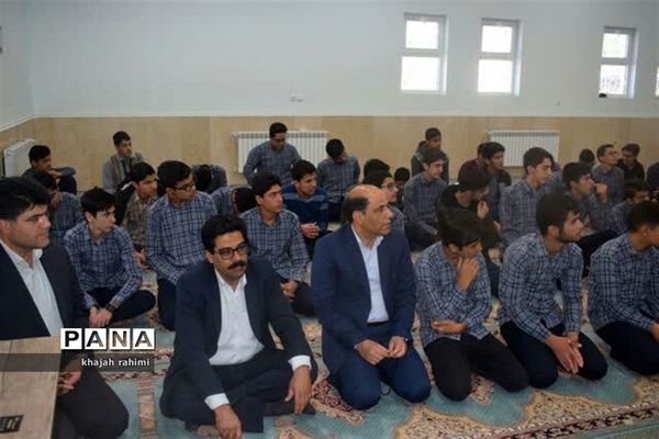 بازدید مدیرکل آموزش و پرورش از مدارس بهاباد