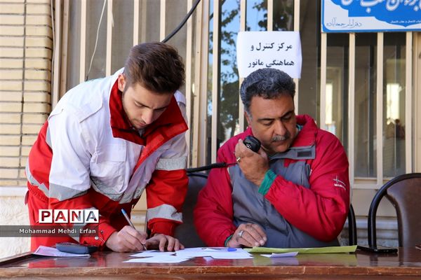 برگزاری مانور زلزله در آباده