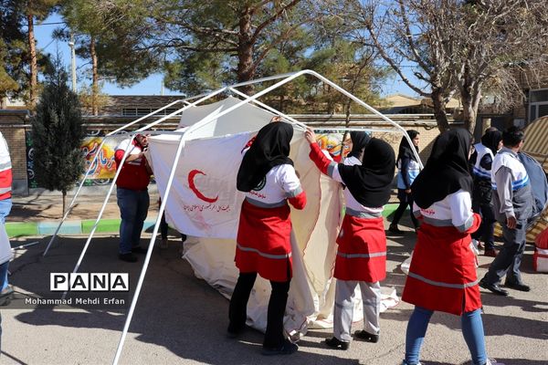 برگزاری مانور زلزله در آباده