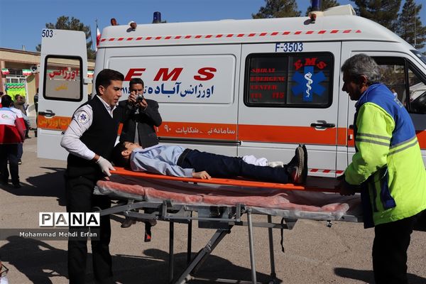 برگزاری مانور زلزله در آباده