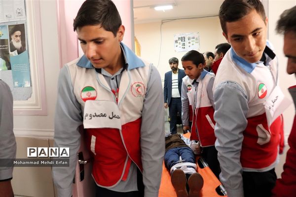 برگزاری مانور زلزله در آباده