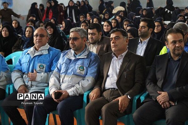 بیست و یکمین مانور سراسری زلزله در دبیرستان راه زینب سمنان