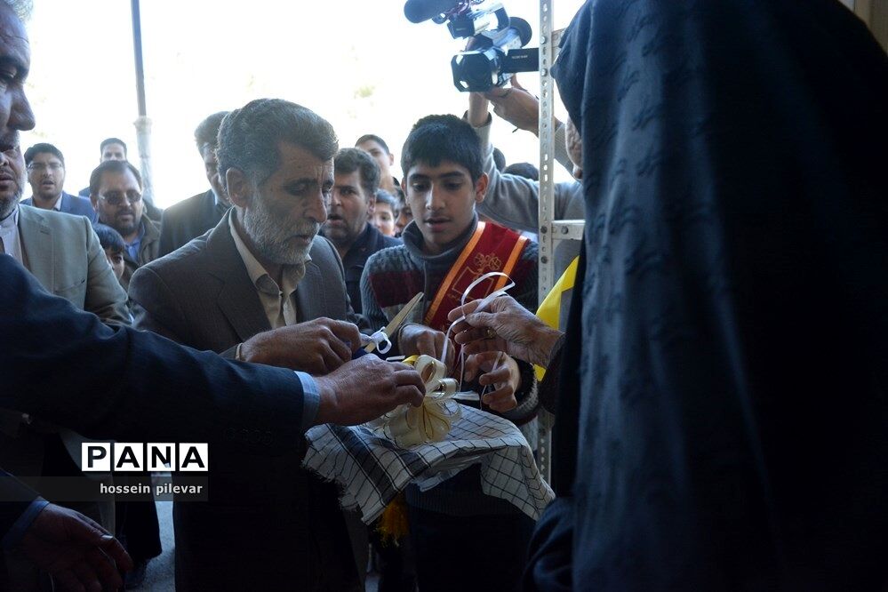افتتاح نمازخانه دبیرستان شهید نواب صفوی به نام شهید علی صبور