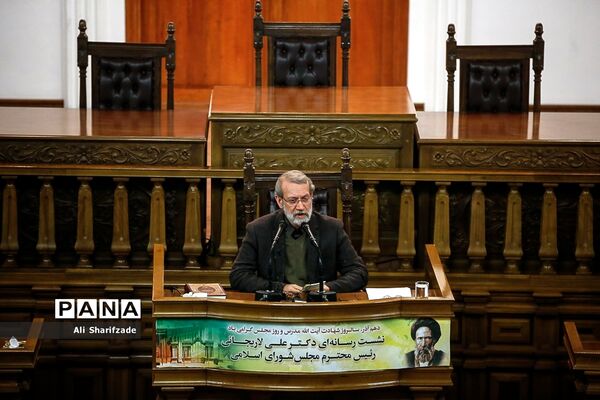 نشست خبری «رئیس مجلس شورای اسلامی»