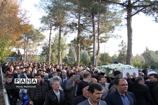 مراسم خاکسپاری مادر نماینده شهرقدس در مجلس شورای اسلامی
