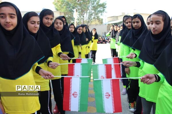 برگزاری المپیاد ورزشی درون مدرسه ای در گله‌دار