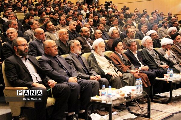 اجلاس استانی نمازدر ارومیه