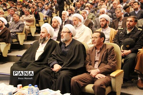 اجلاس استانی نمازدر ارومیه