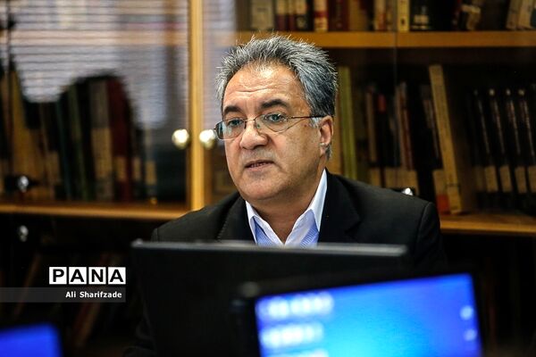 آیین رونمایی از آثار و مکتوبات آموزشی، کمک آموزشی و توانبخشی
