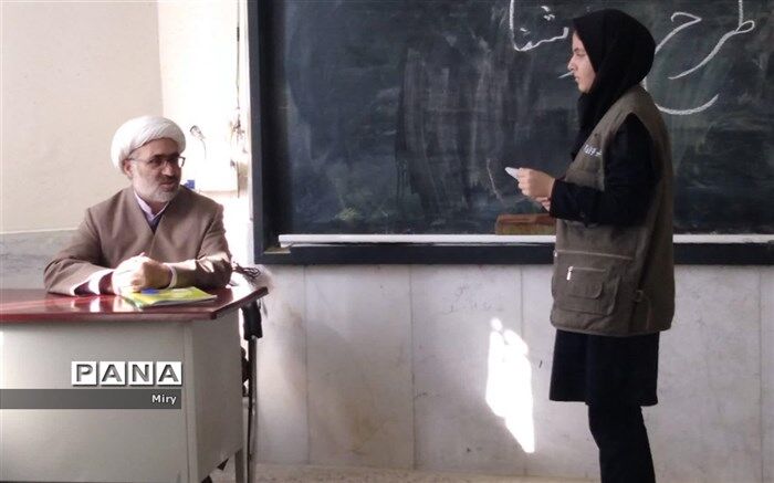 اجرای طرح روشنا در آموزشگاه فرزانگان دخترانه کاشمر
