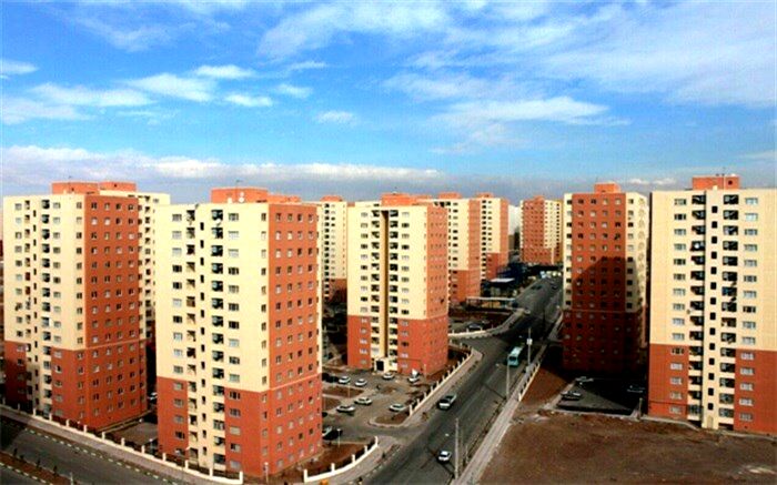 ۲ هزار واحد مسکن مهر شهرجدید هشتگرد آماده تحویل است