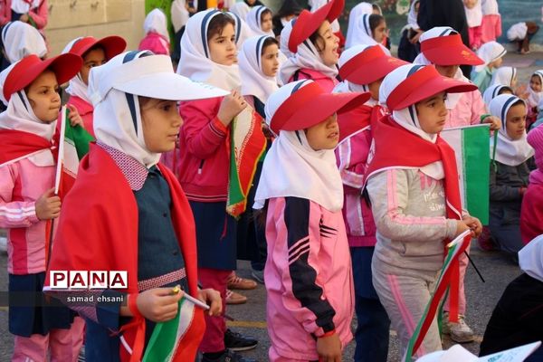 المپیاد ورزشی دانش‌آموزان پیشتاز مدرسه ابتدایی تمام تشکیلاتی پویا در یاسوج