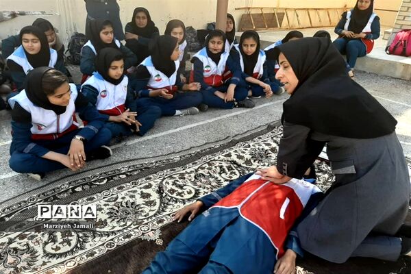 آموزش امداد ونجات در گله‌دار